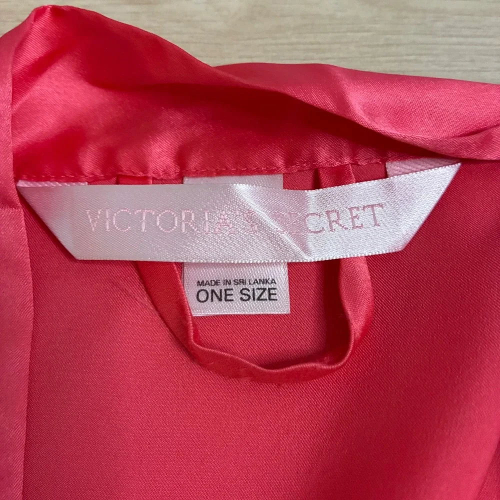Victoria's Secret Satin Robe Coral Pink Kimono Short Sleeve One Size Relaxed Fit